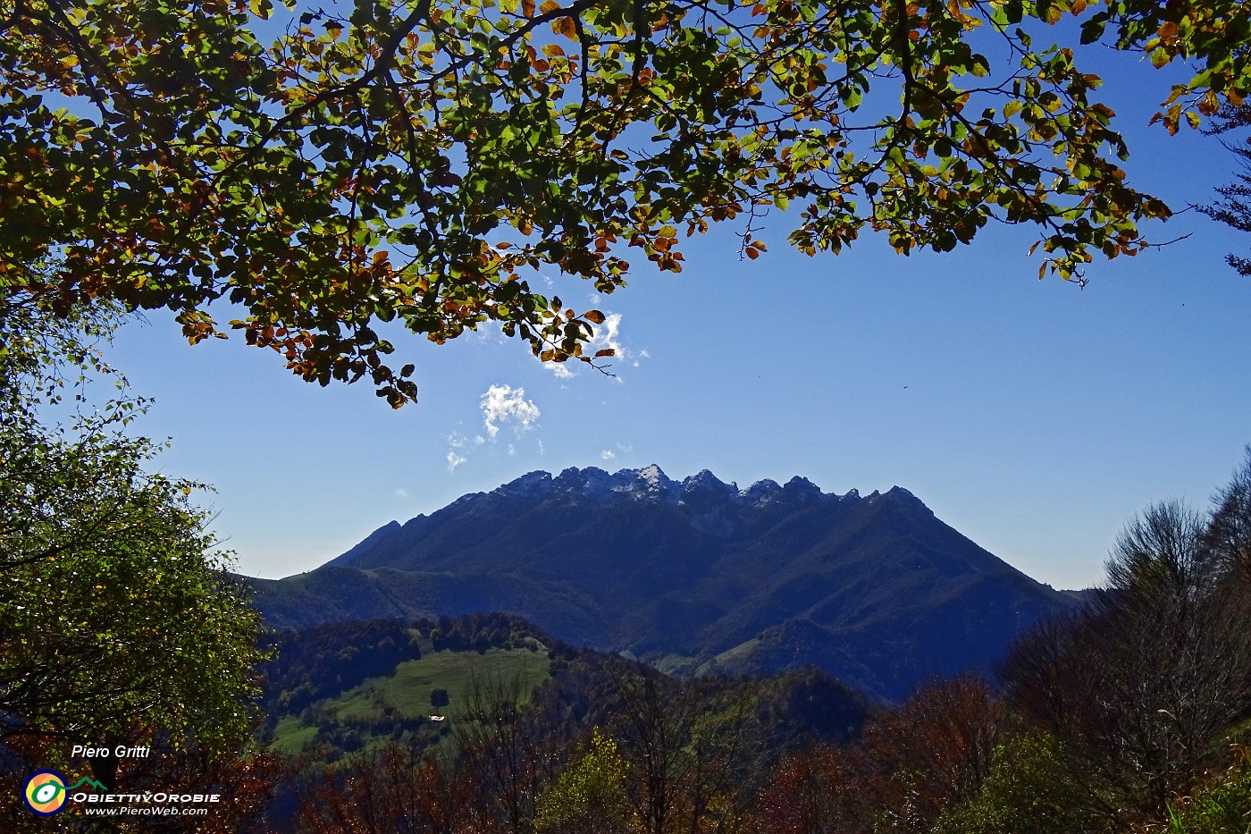 41 Il Resegone sempre in vista.JPG -                                